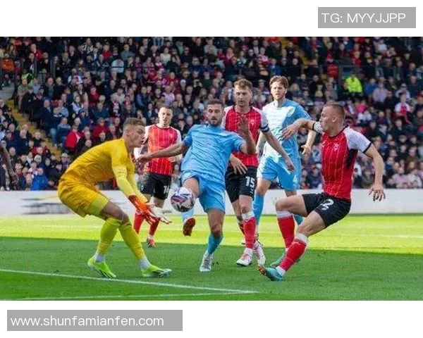 查尔顿迎战彼得堡联全力争胜展现球队实力与斗志