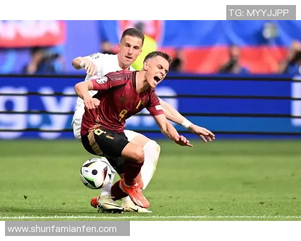 欧洲杯精彩对决斯洛伐克与波兰强强联手争夺胜利荣耀