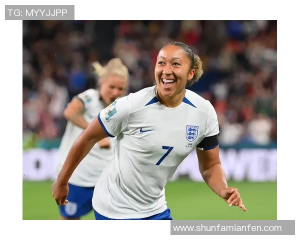 女足逆袭美国以5比4惊险获胜展现强大实力与团队精神